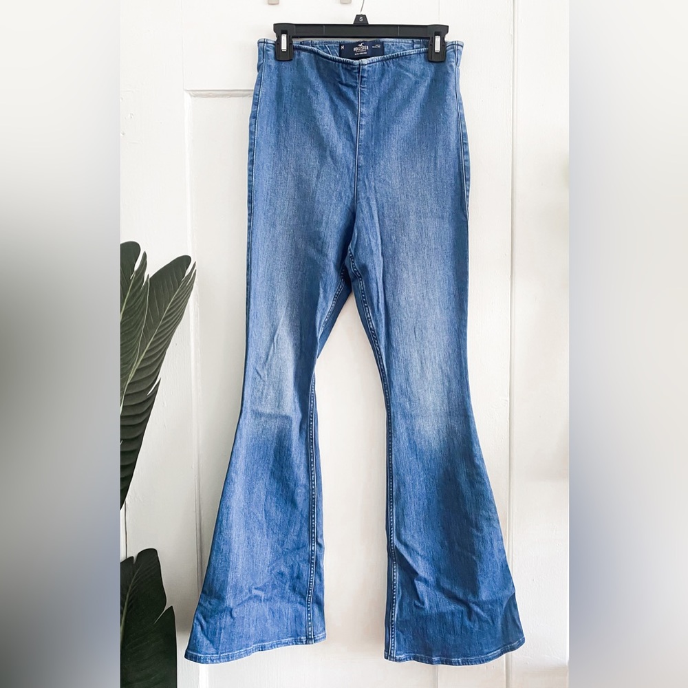 Hollister // ultra high rise bell bottoms